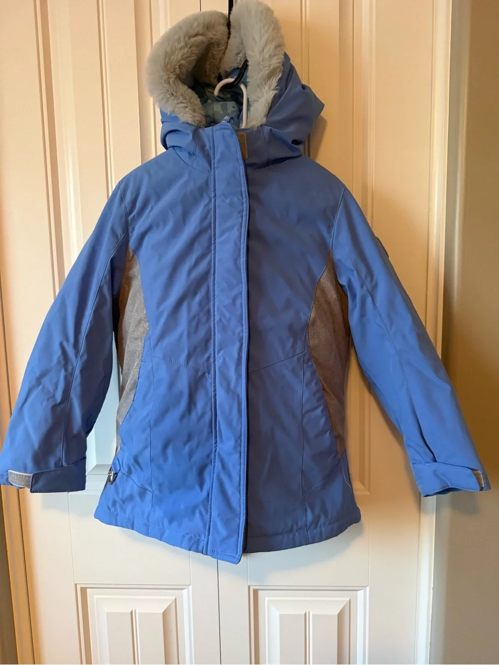 Girls' Blue 2 Piece Winter Coat with Faux-Fur Hood & Removable Jacket (S)7/8